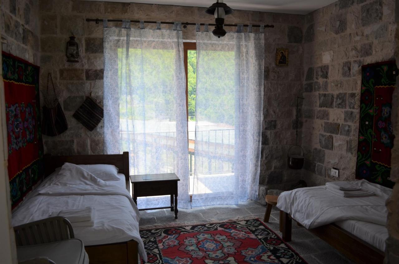 Markovic Winery And Estate Apartments Cetinje Exteriör bild